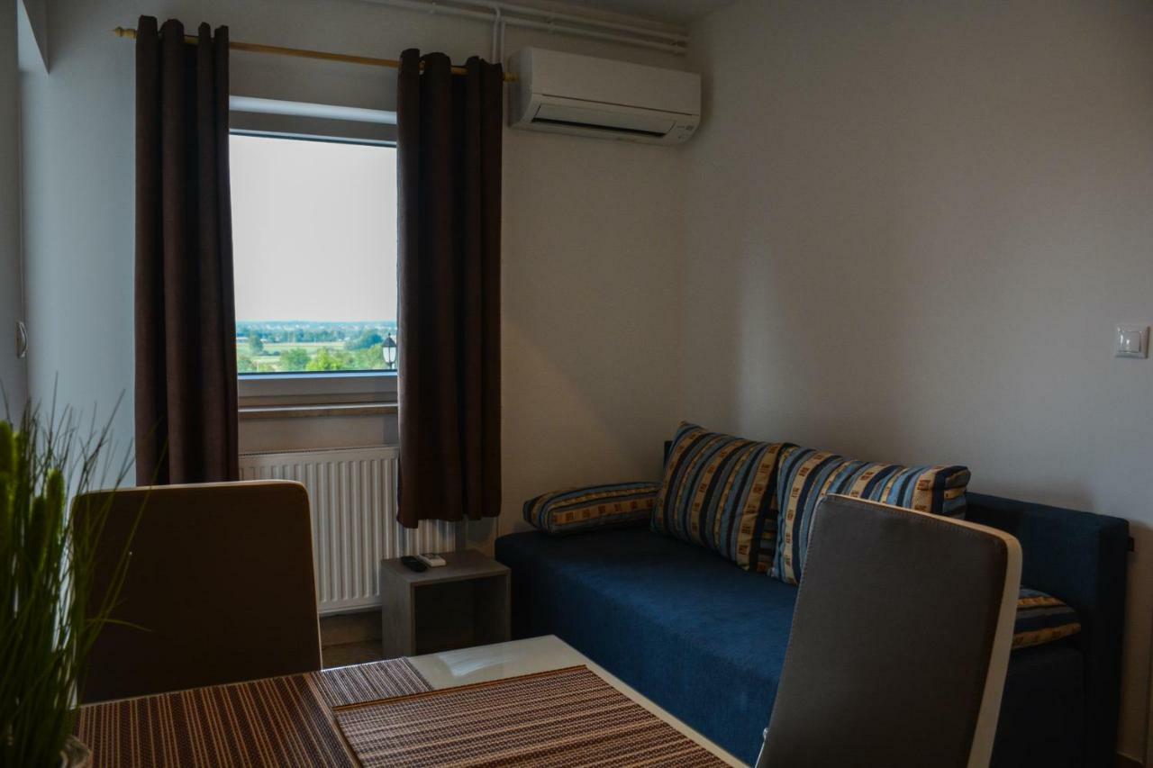 Farm Stay Zevnik Brežice エクステリア 写真